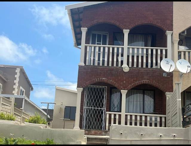 2 BEDROOM HOUSE FOR SALE IN MONTFORD